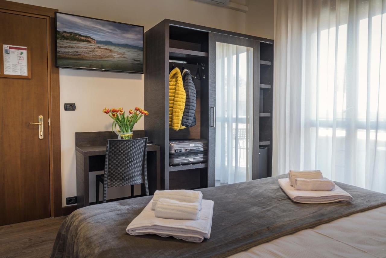Hotel Gardenia Sirmione Zewnętrze zdjęcie